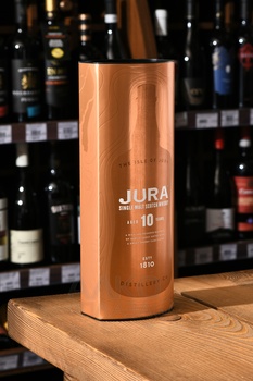 Jura 10 years old in tube - виски Джура 10 лет 0.7 л в тубе