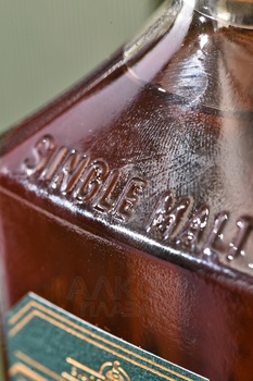 Bushmills Cask Reserve 21 Years Old - виски Бушмилз Каск Резерв 21 год 0.7 л в п/у