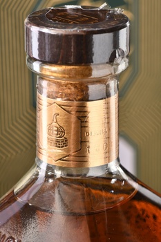 Bushmills Cask Reserve 21 Years Old - виски Бушмилз Каск Резерв 21 год 0.7 л в п/у