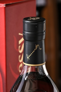 Hennessy VSOP - коньяк Хеннесси ВСОП 0.7 л