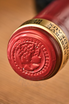 Chateau Latapie Reserve Bordeaux - вино Шато Латапи Резерв Бордо 0.75 л красное сухое