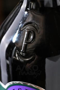 Iseo Creme de Cassis Liqueur - ликер Изео Крем де Кассис 0.7 л