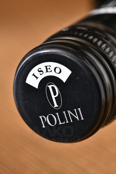 Iseo Creme de Cassis Liqueur - ликер Изео Крем де Кассис 0.7 л