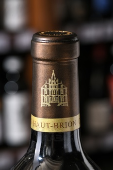 Chateau Les Carmes Haut-Brion Pessac Leognan - вино Шато ле Карм О-Брион Пессак-Леон 2020 год 0.75 л красное сухое