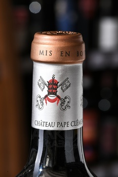Chateau Pape Clement Pessac Leognan Grand Cru Classe - вино Шато Пап Клеман Гран Крю Классе Пессак-Леоньян 2020 год 0.75 л красное сухое