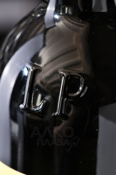 Chateau Leoville Poyferre Grand Cru Classe Saint-Julien - вино Шато Леовиль Пуаферре Гран Крю Классе Сен-Жюльен 0.75 л красное сухое