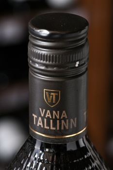 Vana Tallinn Toffee Caramel - ликер крепкий Вана Таллин Тоффи Карамель 0.5 л