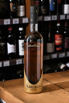 Abrikon Gold Edition - бренди Абрикосовый Голд Эдишн 0.5 л