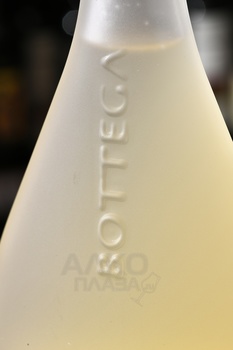 Meloncino Bottega - ликер Мелончино Боттега 0.5 л