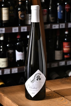 Вино Винодельня Новозаведенное Сильванер 0.75 л белое полусладкое