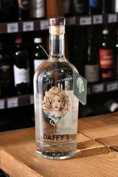 Gin Daffys Small Batch Premium - джин Даффис Смолл Бэтч Премиум 0.7 л