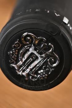 Alexandrov Wine Collection Khvanchkara - вино Коллекция Вин Александрова Хванчкара 0.75 л красное полусладкое