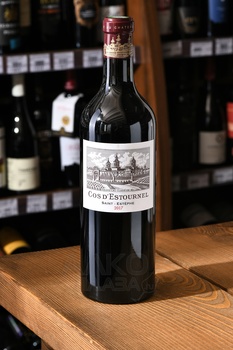 Chateau Cos d’Estournel Grand Cru Classe Saint-Estephe - вино Шато Кос д’Эстурнель Гран Крю Классе Сент-Эстеф 2017 год 0.75 л красное сухое