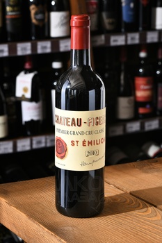 Chateau Figeac Grand Cru Classe Saint-Emilion AOC - вино Шато Фижак Гран Крю Классе Сент-Эмильон АОС 0.75 л красное сухое