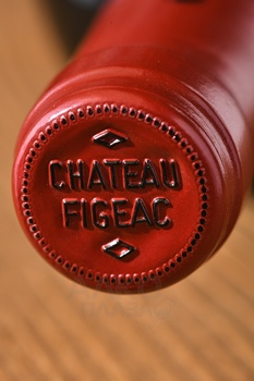 Chateau Figeac Grand Cru Classe Saint-Emilion AOC - вино Шато Фижак Гран Крю Классе Сент-Эмильон АОС 0.75 л красное сухое