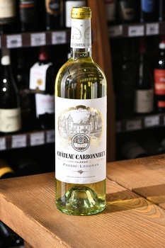 Chateau Carbonnieux Blanc Grand Cru Classe Pessac-Leognan AOC - вино Шато Карбонье Блан Гран Крю Классе АОС Пессак-Леоньян 0.75 л белое сухое