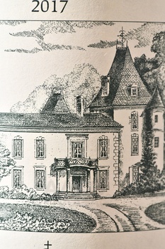 Chateau Carbonnieux Grand Cru Classe Pessac-Leognan - вино Шато Карбонье Гран Крю Классе Пессак-Леоньян 2017 год 0.75 л красное сухое