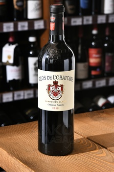 Clos de L’Oratoire Saint Emilion Grand Cru Classe - вино Кло де Л’Оратуар Гран Крю Классе Сент-Эмильон 0.75 л 2019 год красное сухое