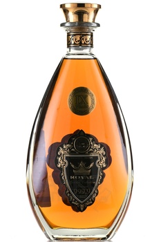 Бренди Гиневан Золотая Коллекция 999.9 9 лет 0.7 л в п/у