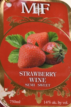 Вино плодовое Майкл Францезе Клубника 0.75 л полусладкое в п/у