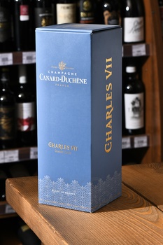 Champagne Canard-Duchene Charles VII Blanc de Blancs - шампанское Шампань Канар-Дюшен Шарль 7 Блан де Блан 2020 год 0.75 л белое брют в п/у
