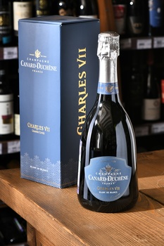 Champagne Canard-Duchene Charles VII Blanc de Blancs - шампанское Шампань Канар-Дюшен Шарль 7 Блан де Блан 2020 год 0.75 л белое брют в п/у