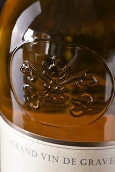 Chateau Pape Clement Gran Vin de Graves Pessac-Leognan AOC - вино Шато Пап Клеман Гран Вэн де Грав Пессак-Леоньян 0.75 л белое сухое