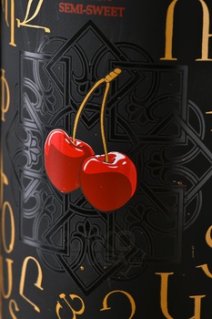 Вино Вишневое Гиневан Армения Голд 0.75 л плодовое полусладкое