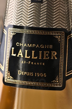 Lallier Blanc de Blancs Grand Cru - шампанское Лалье Блан де Блан Гран Крю 0.75 л белое брют в п/у