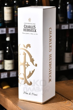 Charles Heidsieck Blanc de Blancs - шампанское Шарль Хайдсик Блан де Блан 0.75 л белое брют в п/у
