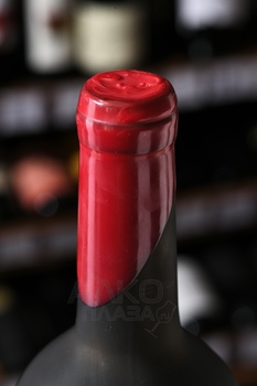 Вино Армянский дом 0.75 л красное полусладкое