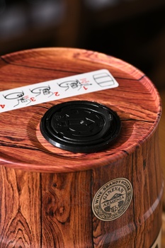 Водка Бочка Гиневана Пшеничная деревянная 0.75 л