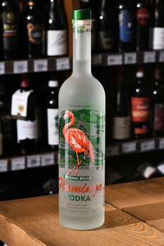 Водка Фламинго Пшеничная 0.7 л