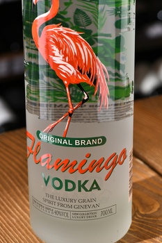 Водка Фламинго Пшеничная 0.7 л