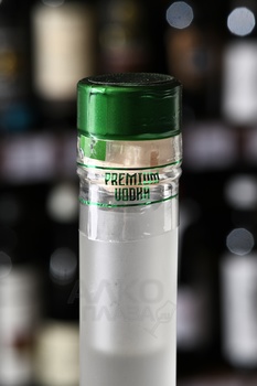 Водка Фламинго Пшеничная 0.7 л