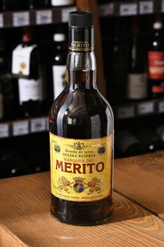 Marques del Merito Solera Reserva - хересный бренди Маркес дель Мерито Солера Резерва 0.7 л