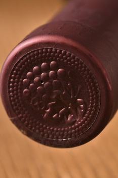 Вино Узунашвили Саперави Квеври 0.75 л красное сухое