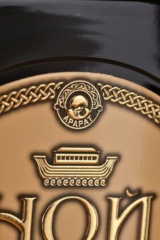 Коньяк Ной Властелин 25 лет 0.7 л в п/у