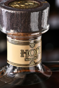 Коньяк Ной Властелин 25 лет 0.7 л в п/у