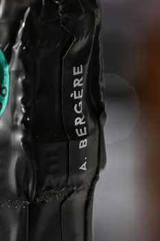 A. Bergere Les Vignes de Nuit - шампанское А.Бержер Ле Винь де Нюи 0.75 л белое экстра брют в п/у