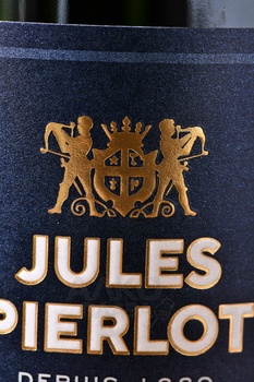 Jules Pierlot Brut - шампанское Жюль Пьерло Брют 0.75 л белое брют