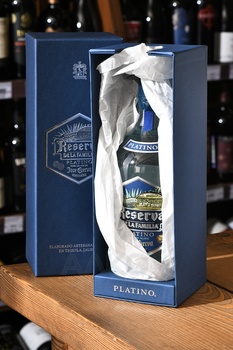 Jose Cuervo Platino Reserva de la Familia - текила Хосе Куэрво Платино Резерва де ла Фамилия 0.75 л