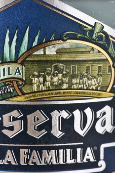 Jose Cuervo Platino Reserva de la Familia - текила Хосе Куэрво Платино Резерва де ла Фамилия 0.75 л