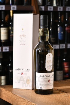 Lagavulin 8 years - виски Лагавулин 8 лет 0.7 л в п/у