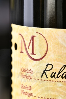 Vinselekt Michlovsky Rulandske bile - вино Винселект Михловский Руландское Белое 0.75 л белое сухое