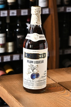 R. Jelinek Plum Liqueur - Рудольф Елинек Плам Ликер 0.7 л