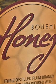 R. Jelinek Slivovice Bohemia Honey - ликер Сливовица Богемский мед 0.7 л