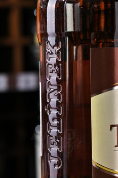 Rudolf Jelinek Tuzemak - ром Рудольф Елинек Туземак 1 л