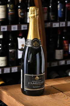 J. Lassalle Preference Brut Premier Cru Chigny-Les-Roses - шампанское Ж. Лассаль Преферанс Брют Премье Крю Шини-Ле-Роз 0.75 л