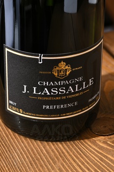 J. Lassalle Preference Brut Premier Cru Chigny-Les-Roses - шампанское Ж. Лассаль Преферанс Брют Премье Крю Шини-Ле-Роз 0.75 л